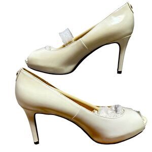 Liz Claiborne White Peep Toe Heels | Size 6.5 | New in Box (NIB)